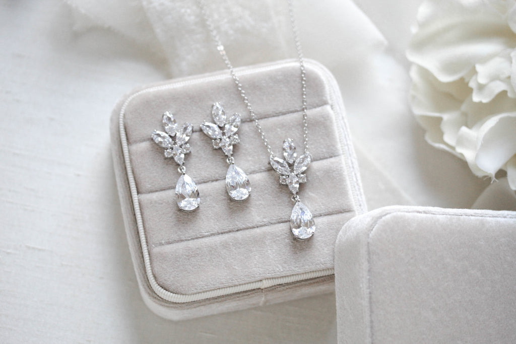 Delicate rose gold crystal drop wedding necklace set - DIVINE