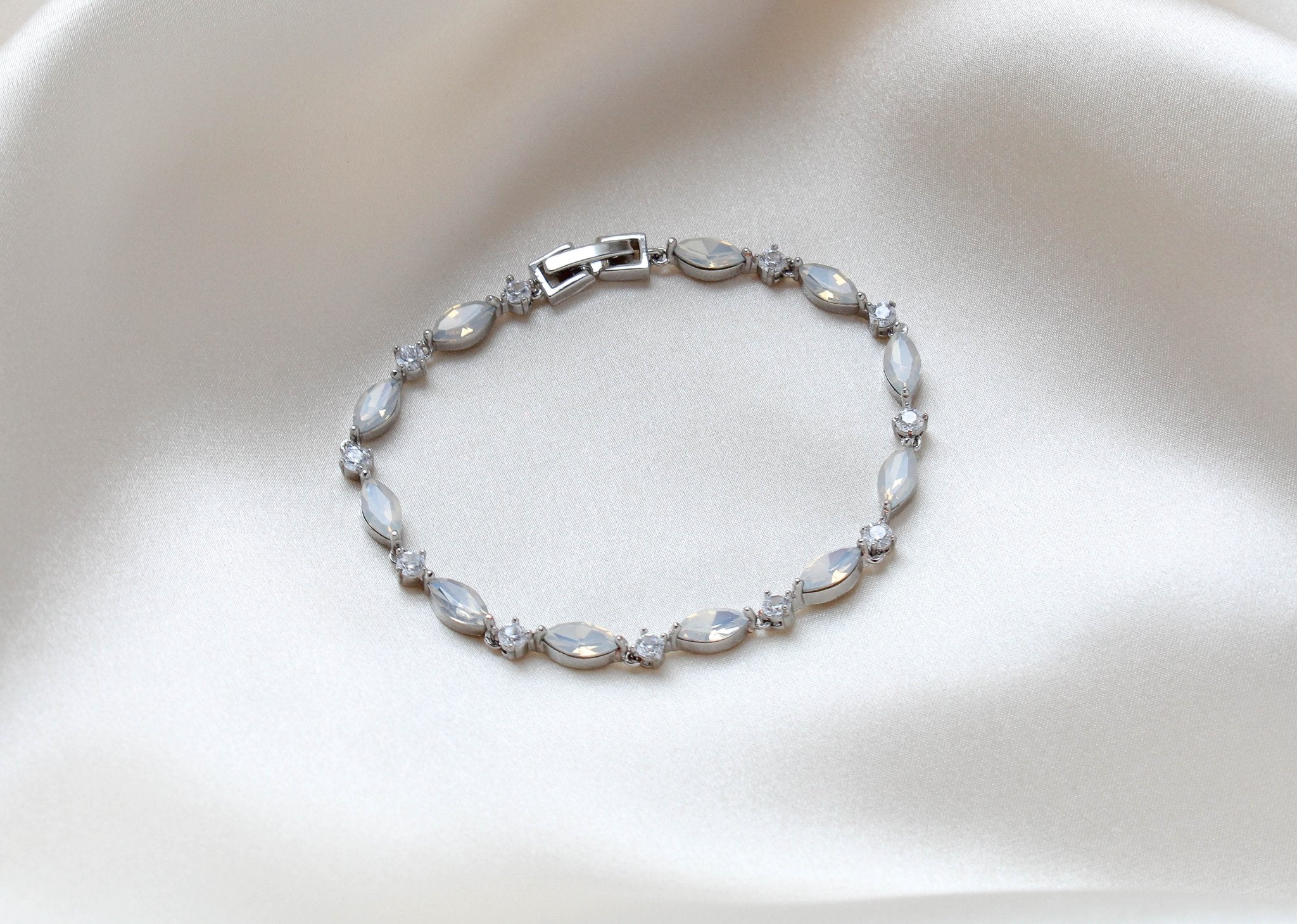 Delicate Rose gold tennis bracelet with marquise stones - LIV - Treasures by Agnes
