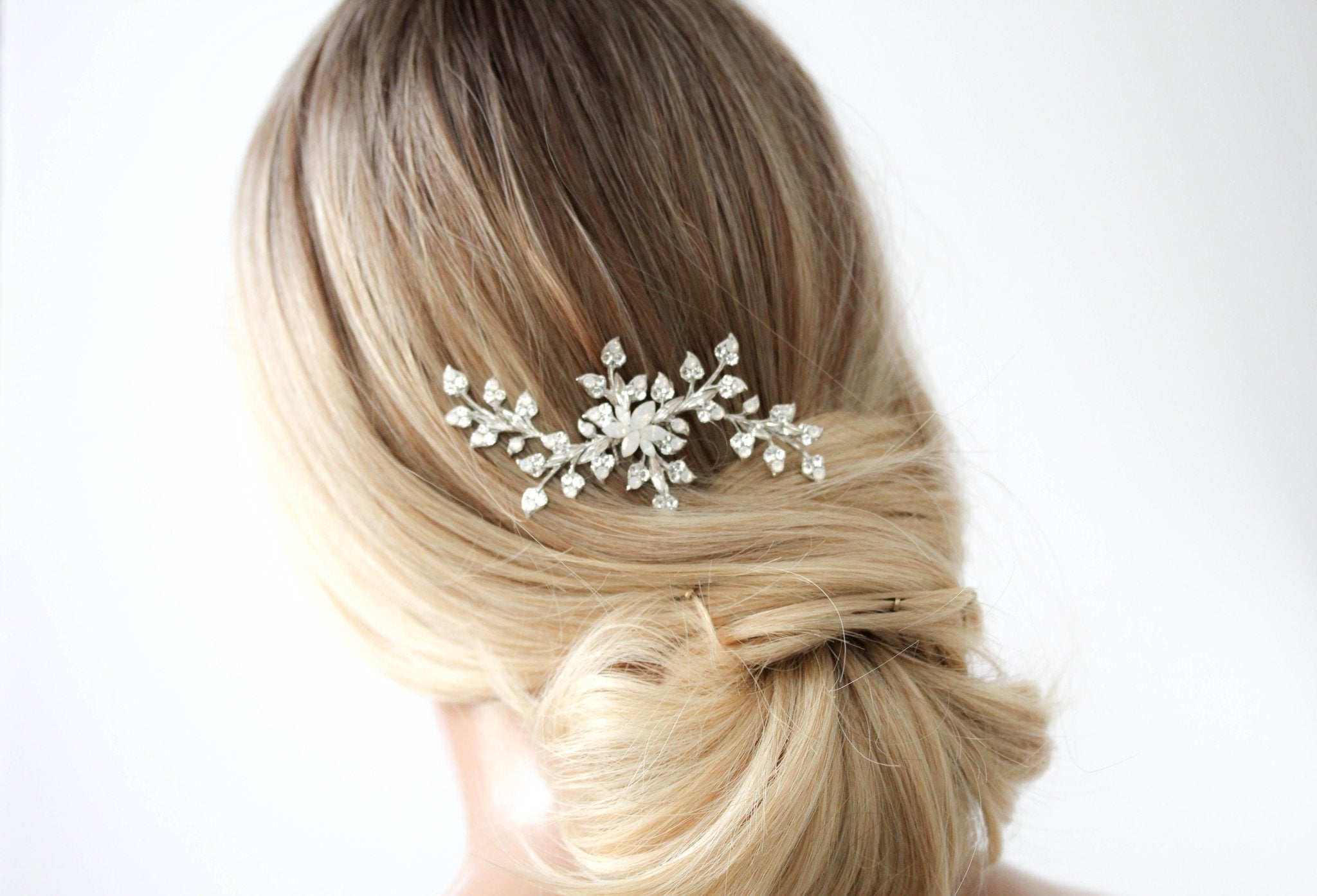 Floral Bridal hair comb - TERESA - Treasures by Agnes