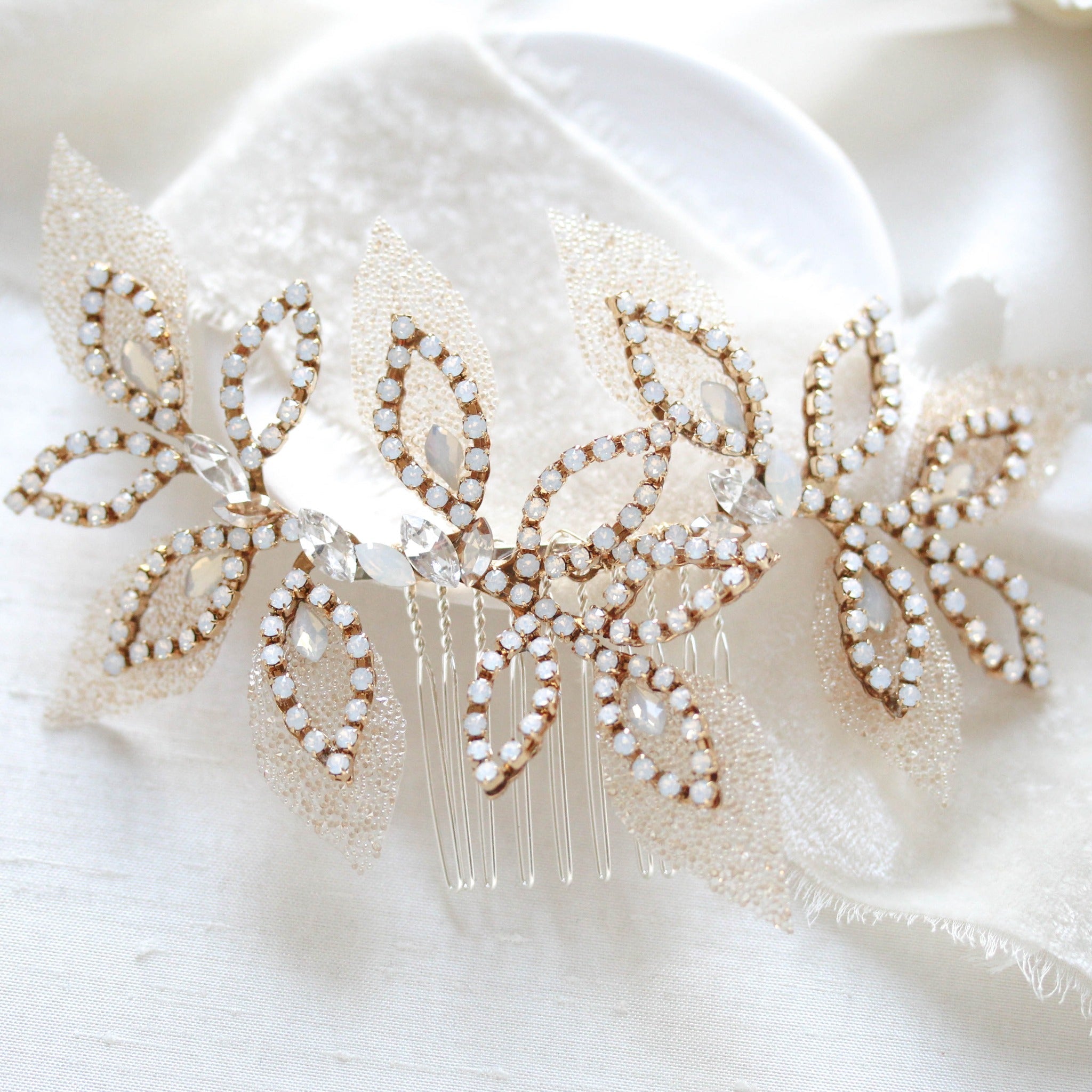 Floral Bridal hair comb - WILLOW - Treasures by Agnes