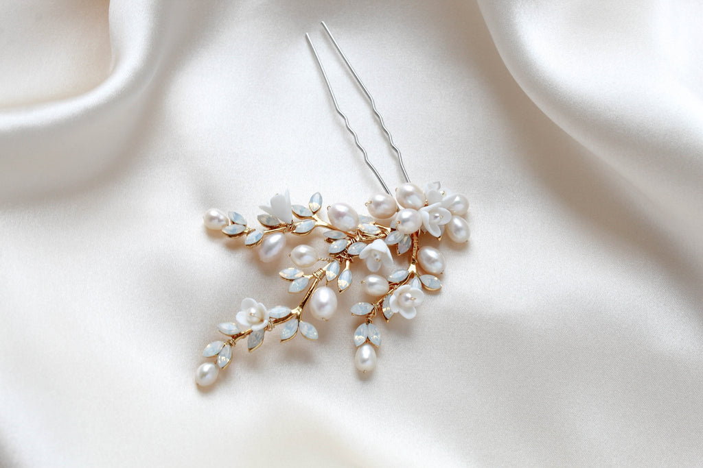 Floral Bridal hair comb with Freshwater pearls - LOLITA - Treasures by Agnes