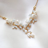 Floral necklace with freshwater pearls and crystals - LOLITA - Treasures by Agnes