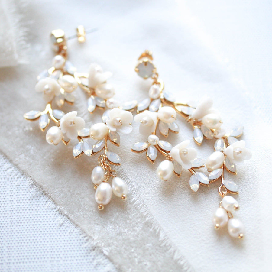 Floral pearl earrings for bride - LOLITA - Treasures by Agnes
