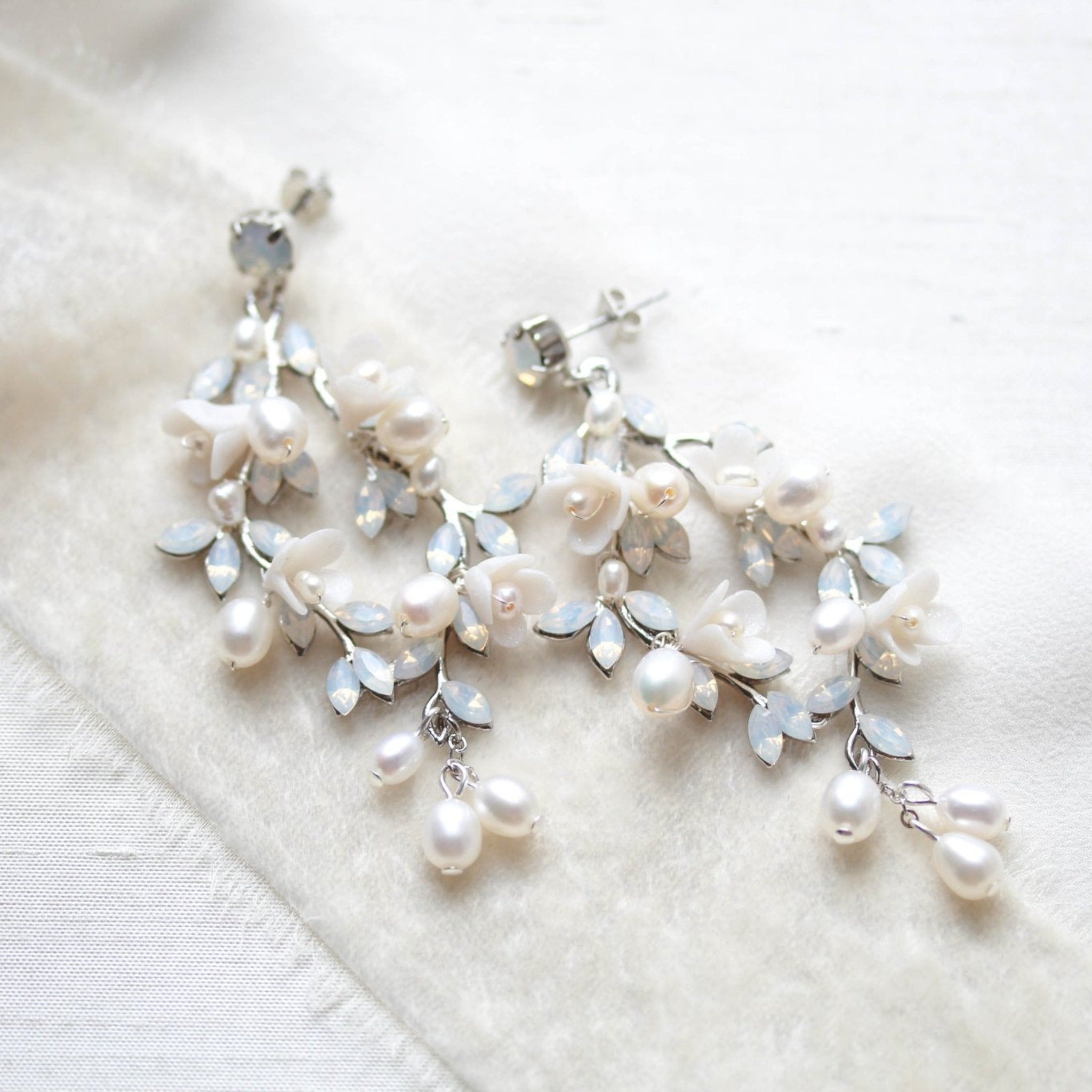 Floral pearl earrings for bride - LOLITA - Treasures by Agnes