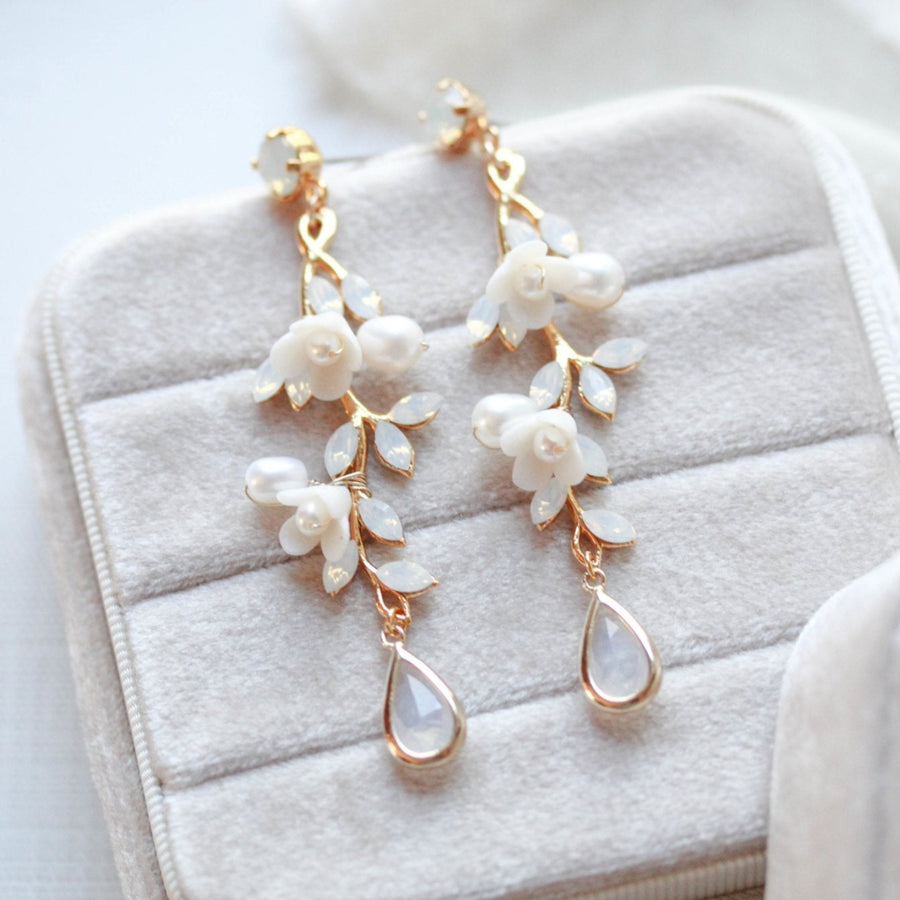 Gold Freshwater pearl earrings - LOLITA - Treasures by Agnes