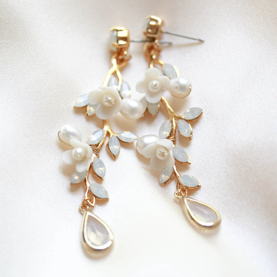 Gold Freshwater pearl earrings - LOLITA - Treasures by Agnes