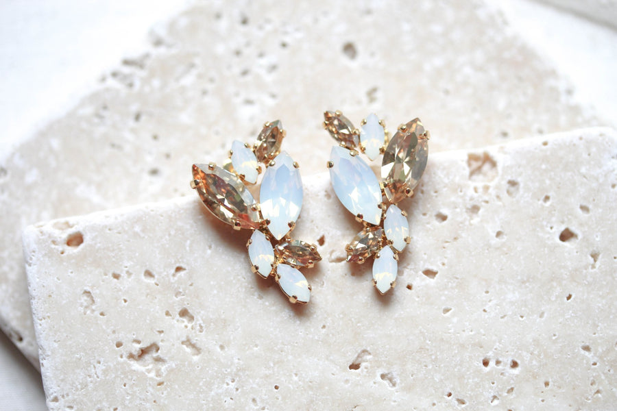 Gold stud earrings for bride - GLORIA - Treasures by Agnes