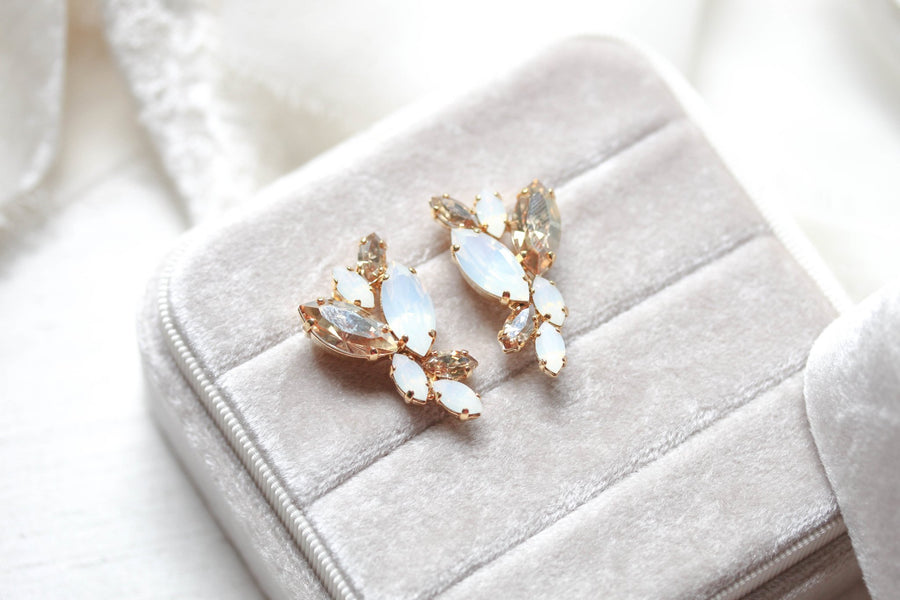 Gold stud earrings for bride - GLORIA - Treasures by Agnes