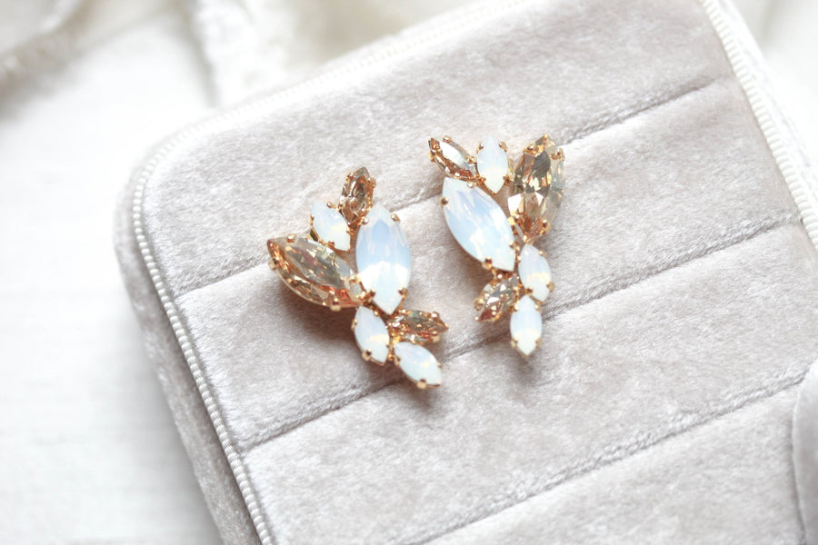 Gold stud earrings for bride - GLORIA - Treasures by Agnes