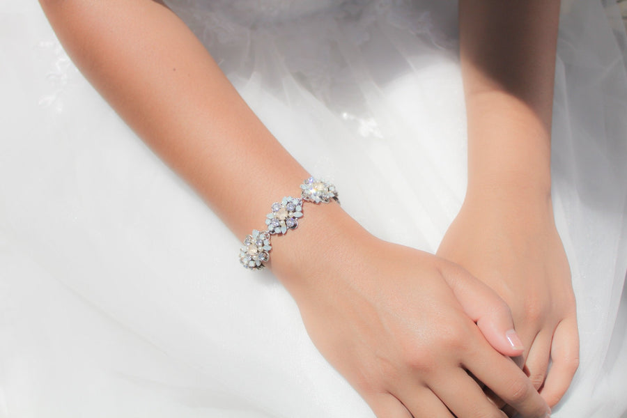 Ivory cream and White Opal Crystal Bridal bracelet - ROWAN - Treasures by Agnes