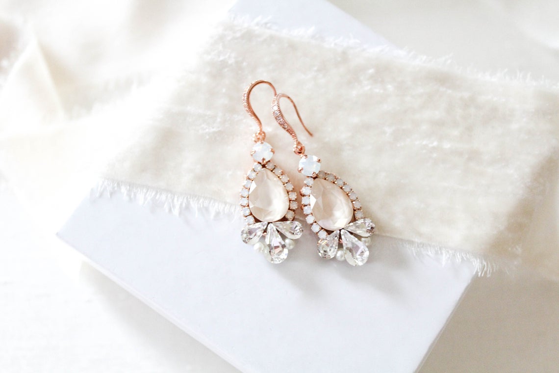 Ivory cream Bridal earrings with white opal accents - BRIANNA - Treasures by Agnes