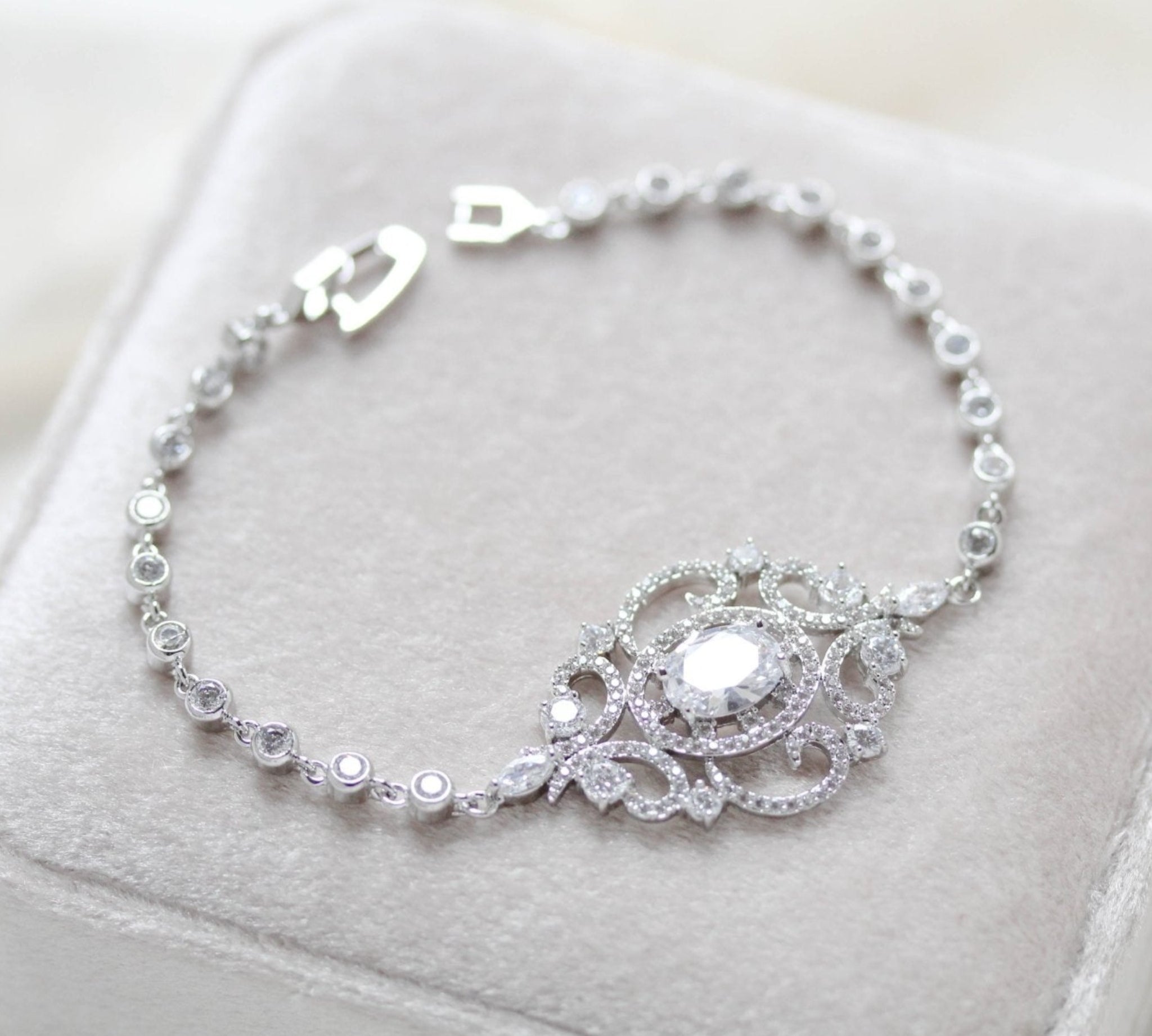 Cubic zirconia pendant Bridal bracelet - KENDRA 