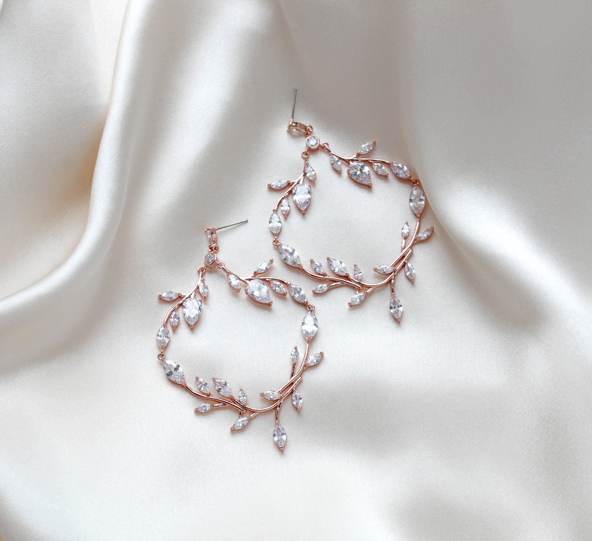 Large rose gold statement wedding earrings - APRILLE - Treasures by Agnes