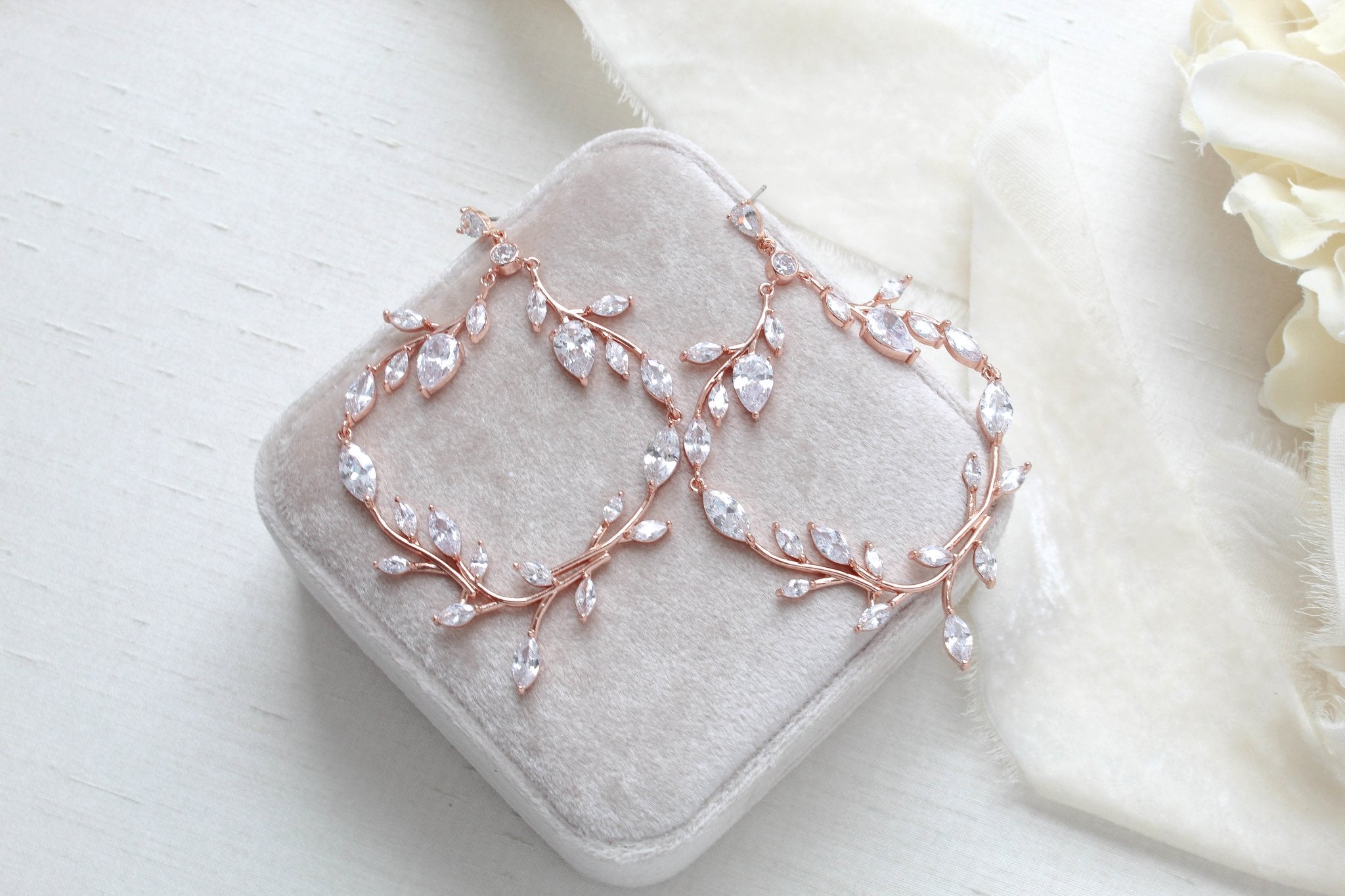 Large rose gold statement wedding earrings - APRILLE - Treasures by Agnes
