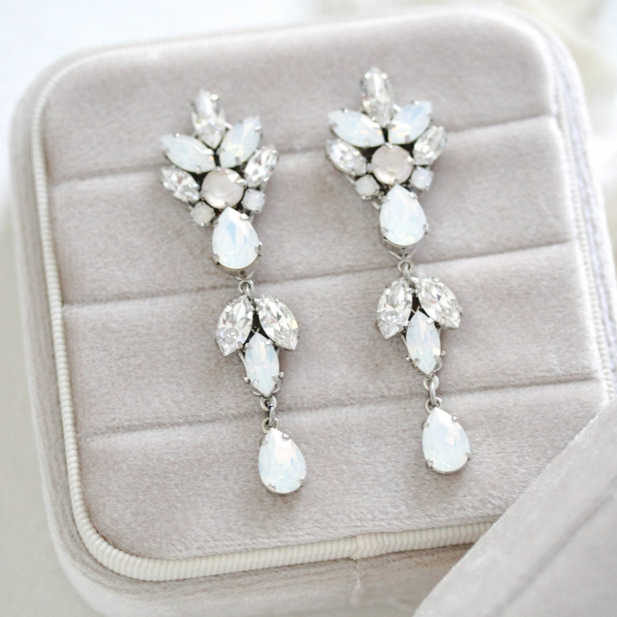 Vintage style bridal earrings online