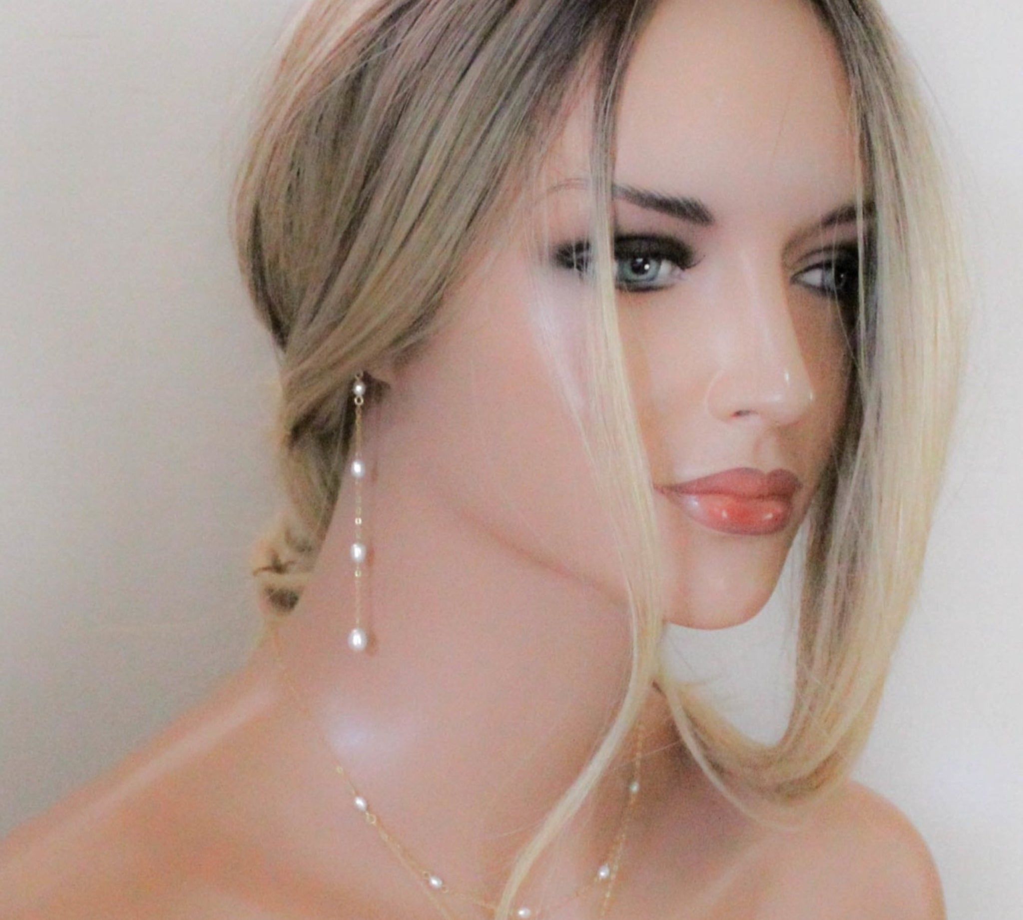 Long gold and pearl earrings - DEMI - Treasures by Agnes
