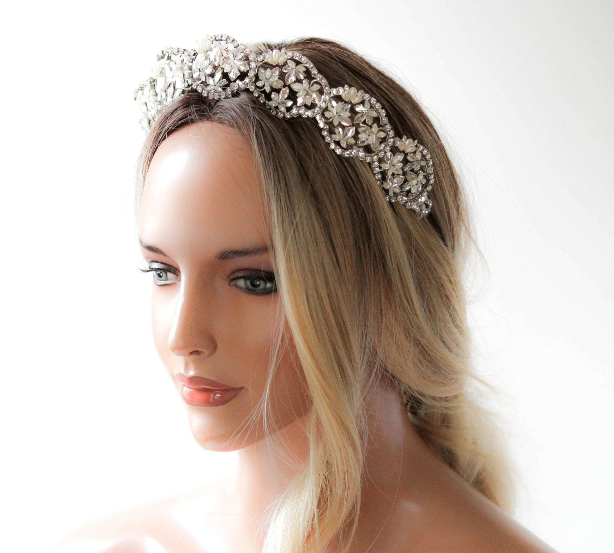 Luisa Crystal and pearl crown - Treasures by Agnes