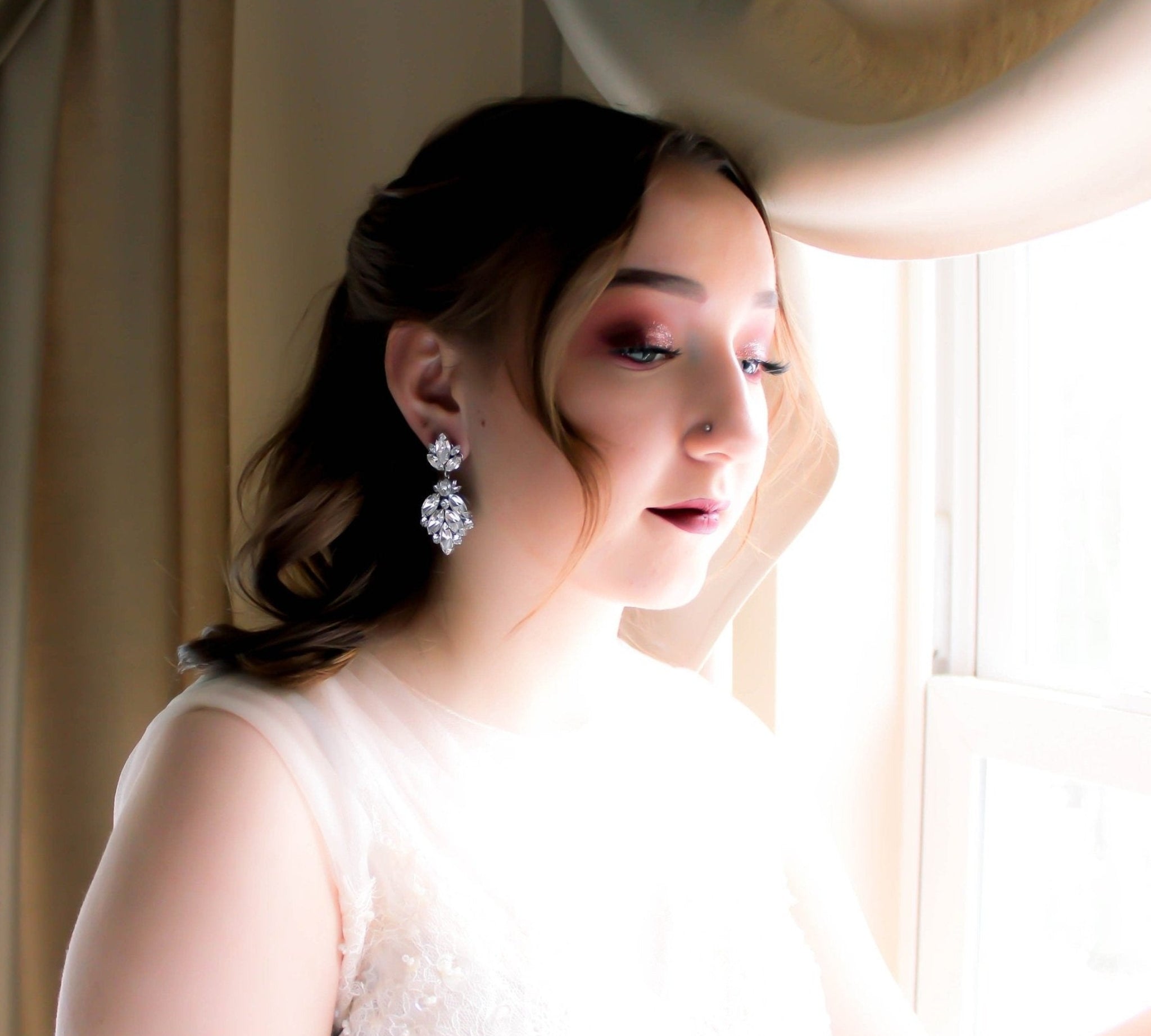 Modern vintage Crystal Bridal chandelier earrings - Tiffany - Treasures by Agnes