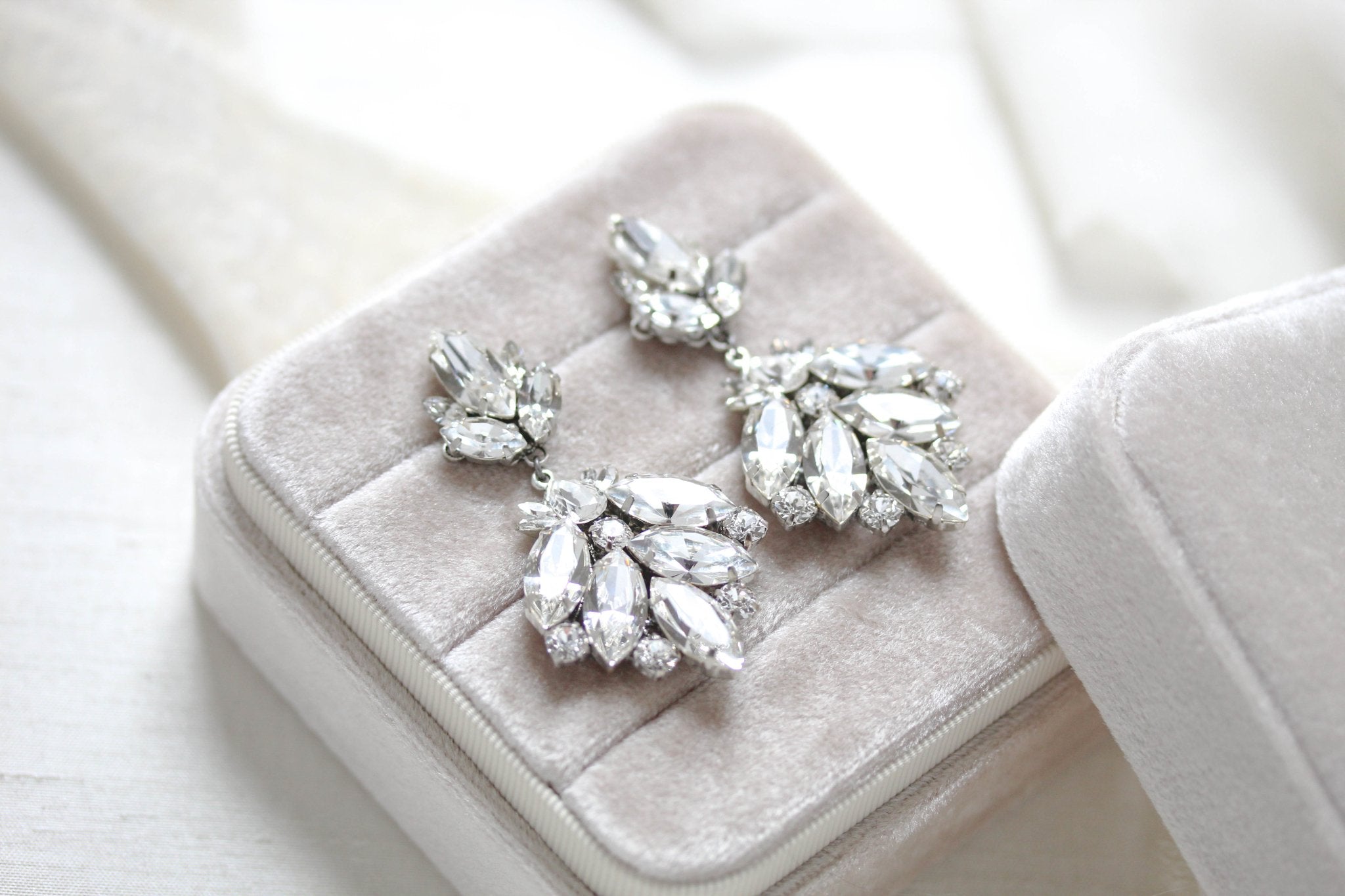 Modern vintage Crystal Bridal chandelier earrings - Tiffany - Treasures by Agnes