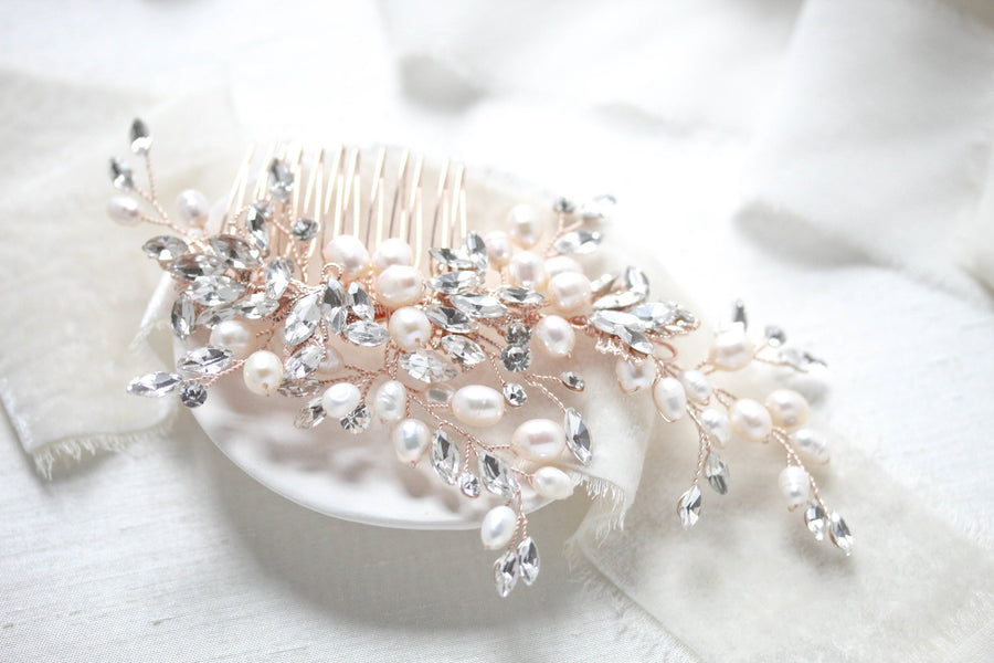Pearl and crystal bridal hair comb - MADDIE - Treasures by Agnes
