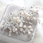 Pearl and crystal bridal hair comb - MADDIE - Treasures by Agnes