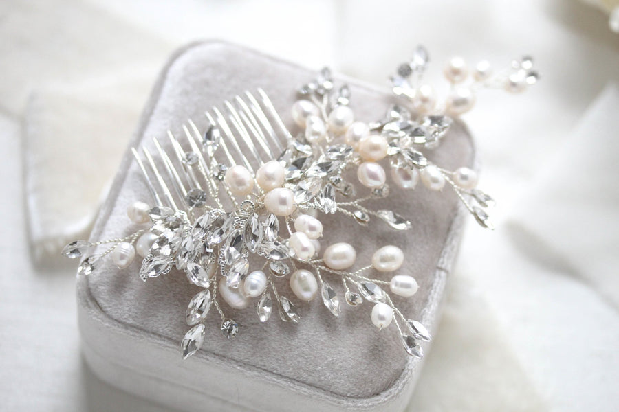 Pearl and crystal bridal hair comb - MADDIE - Treasures by Agnes
