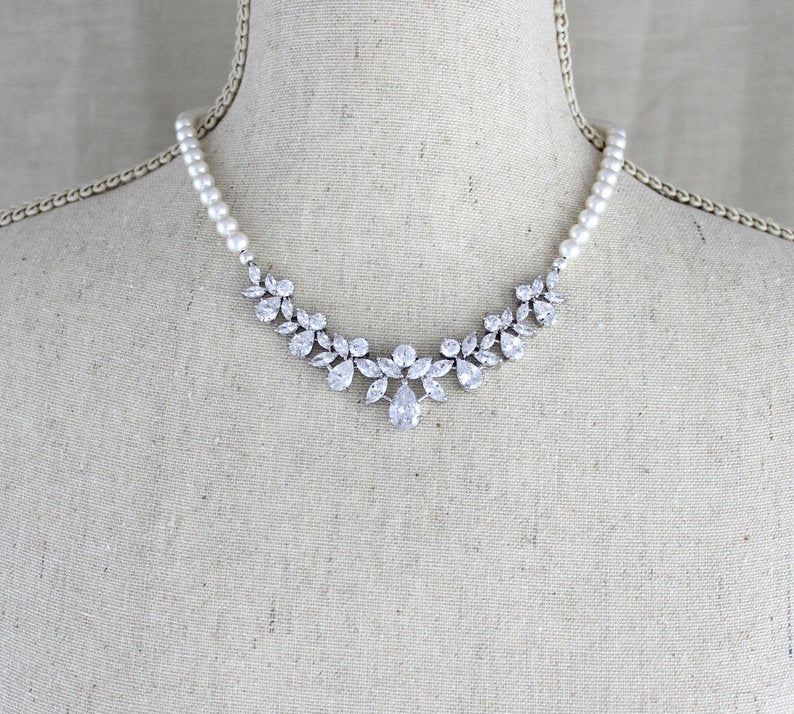 Pearl Bridal backdrop necklace - Treasures by Agnes