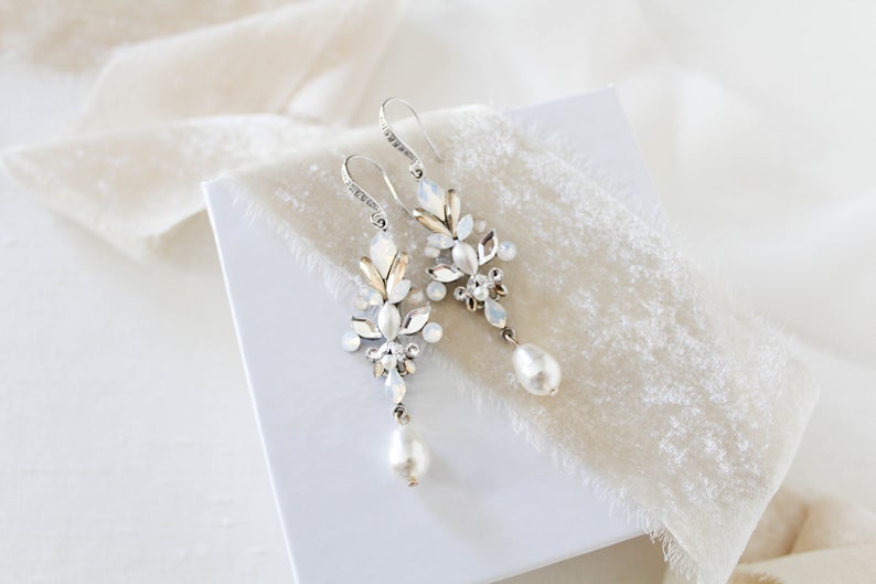 Pearl drop crystal Bridal earrings - STEPHANIE - Treasures by Agnes