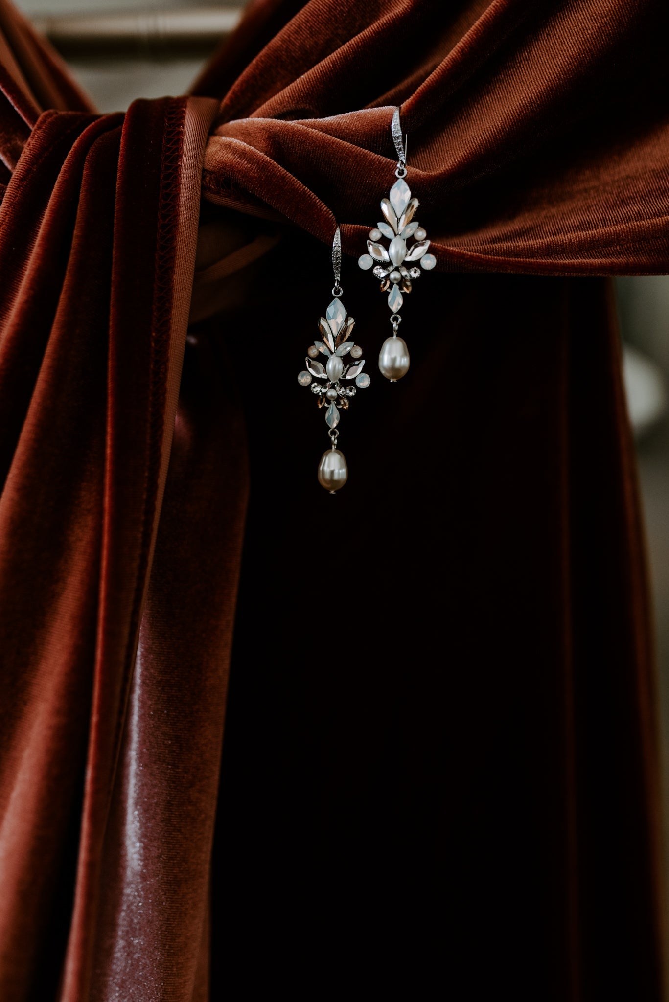 Pearl drop crystal Bridal earrings - STEPHANIE - Treasures by Agnes