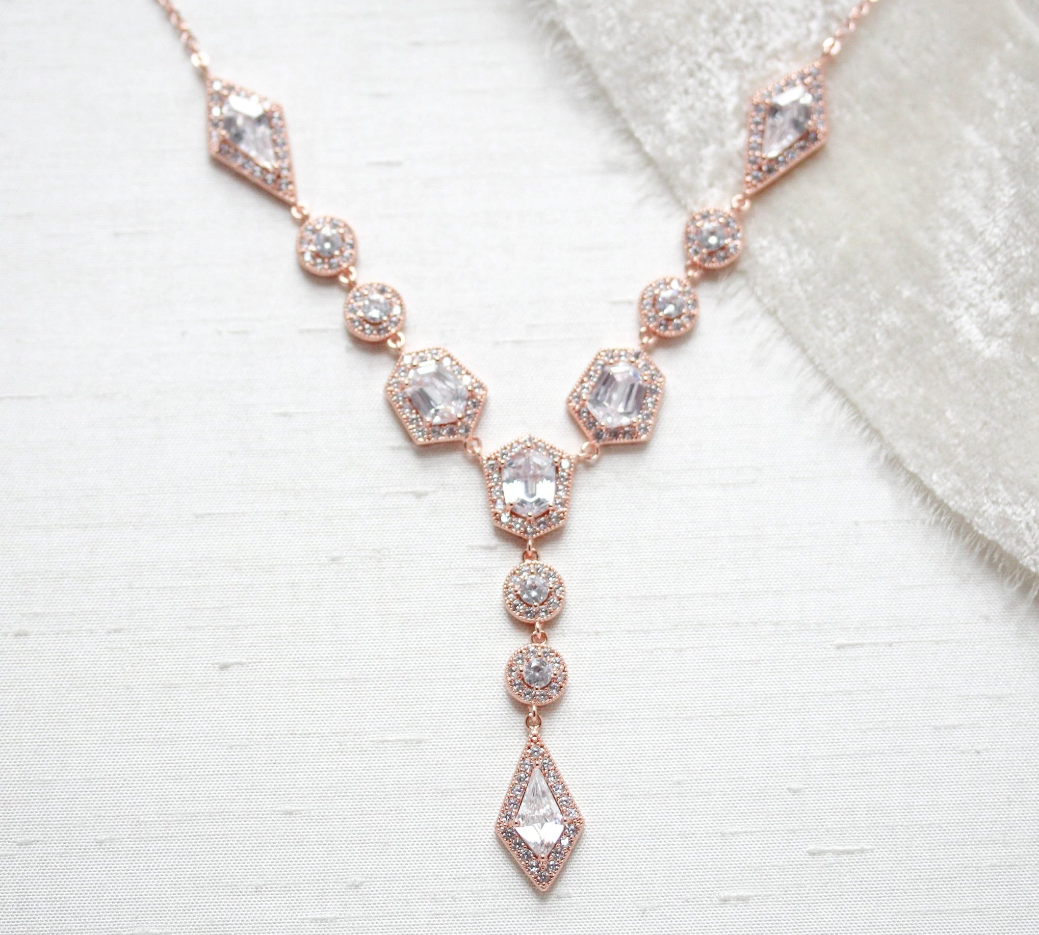 Rose gold Art Deco bridal necklace - MONROE - Treasures by Agnes