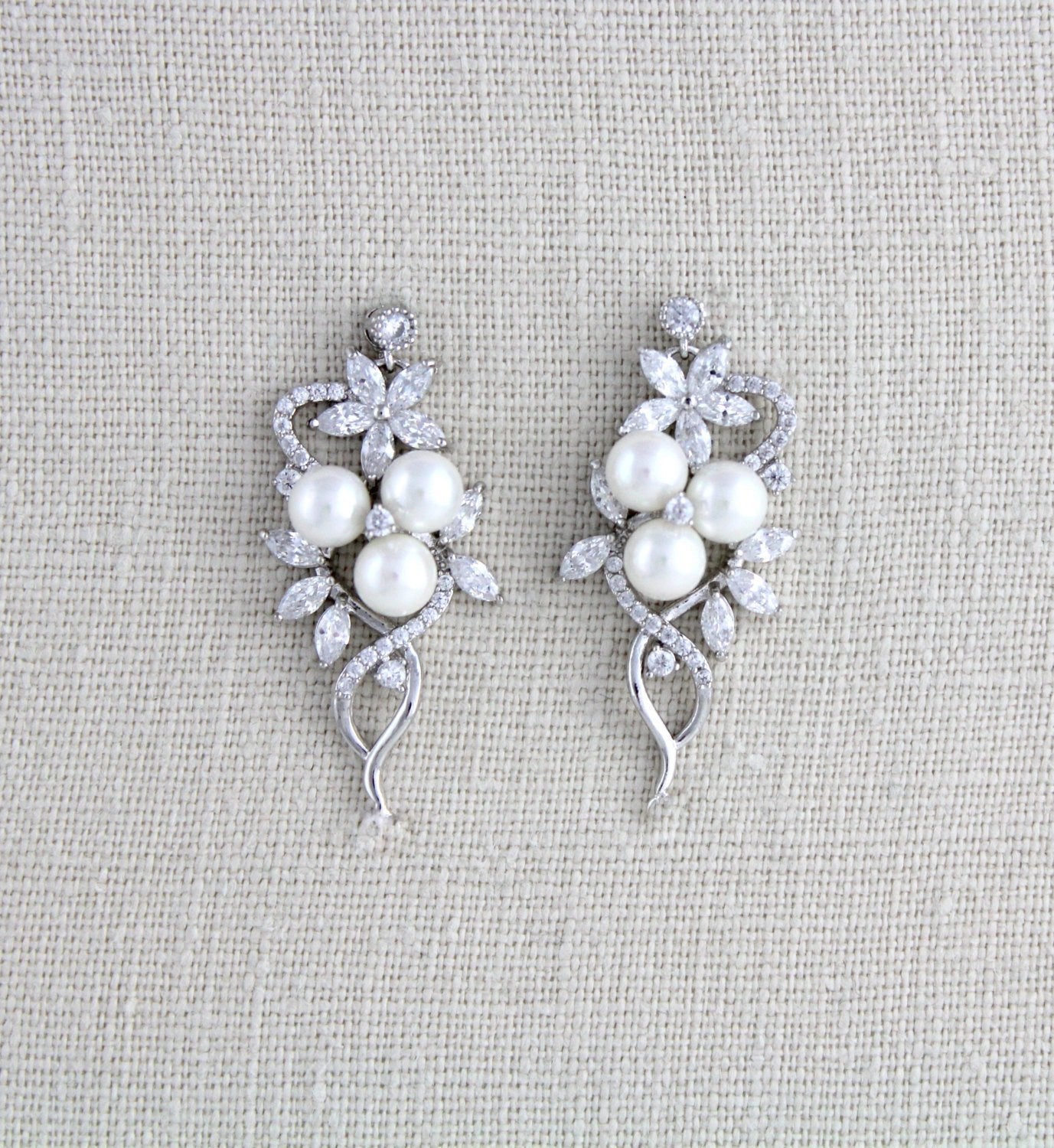 Rose gold Bridal earrings with pearls MIA - Treasures by Agnes