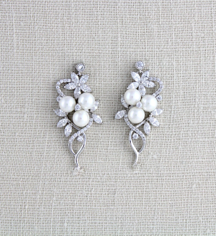 Rose gold Bridal earrings with pearls MIA - Treasures by Agnes