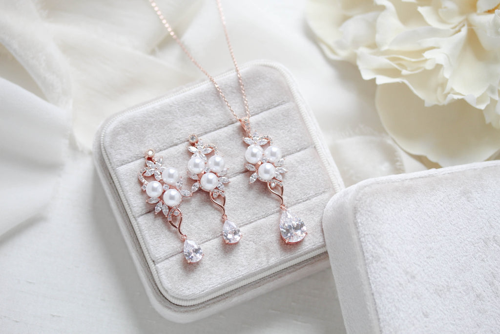 Rose gold Bridal necklace and earring set MIA - Treasures by Agnes