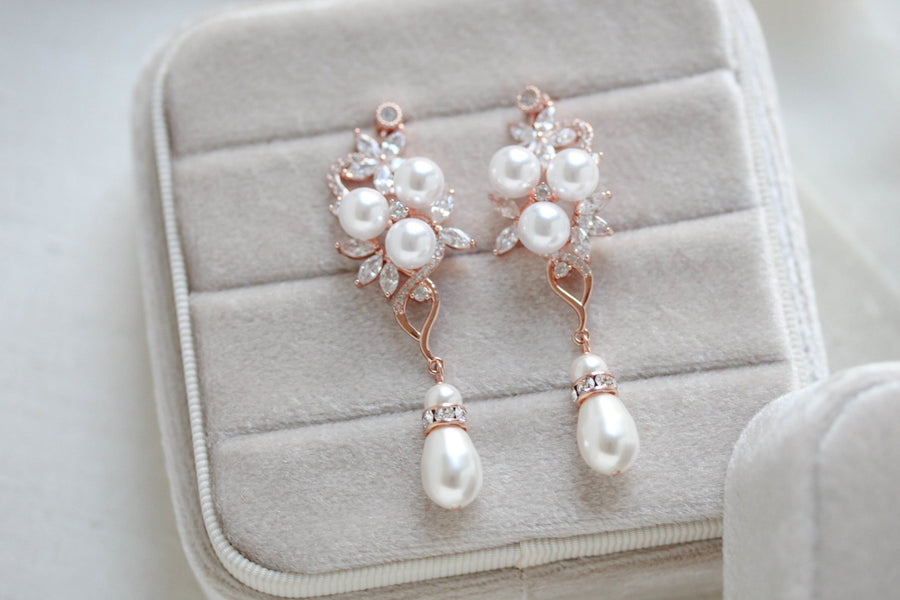 Rose gold Bridal necklace and earring set MIA - Treasures by Agnes