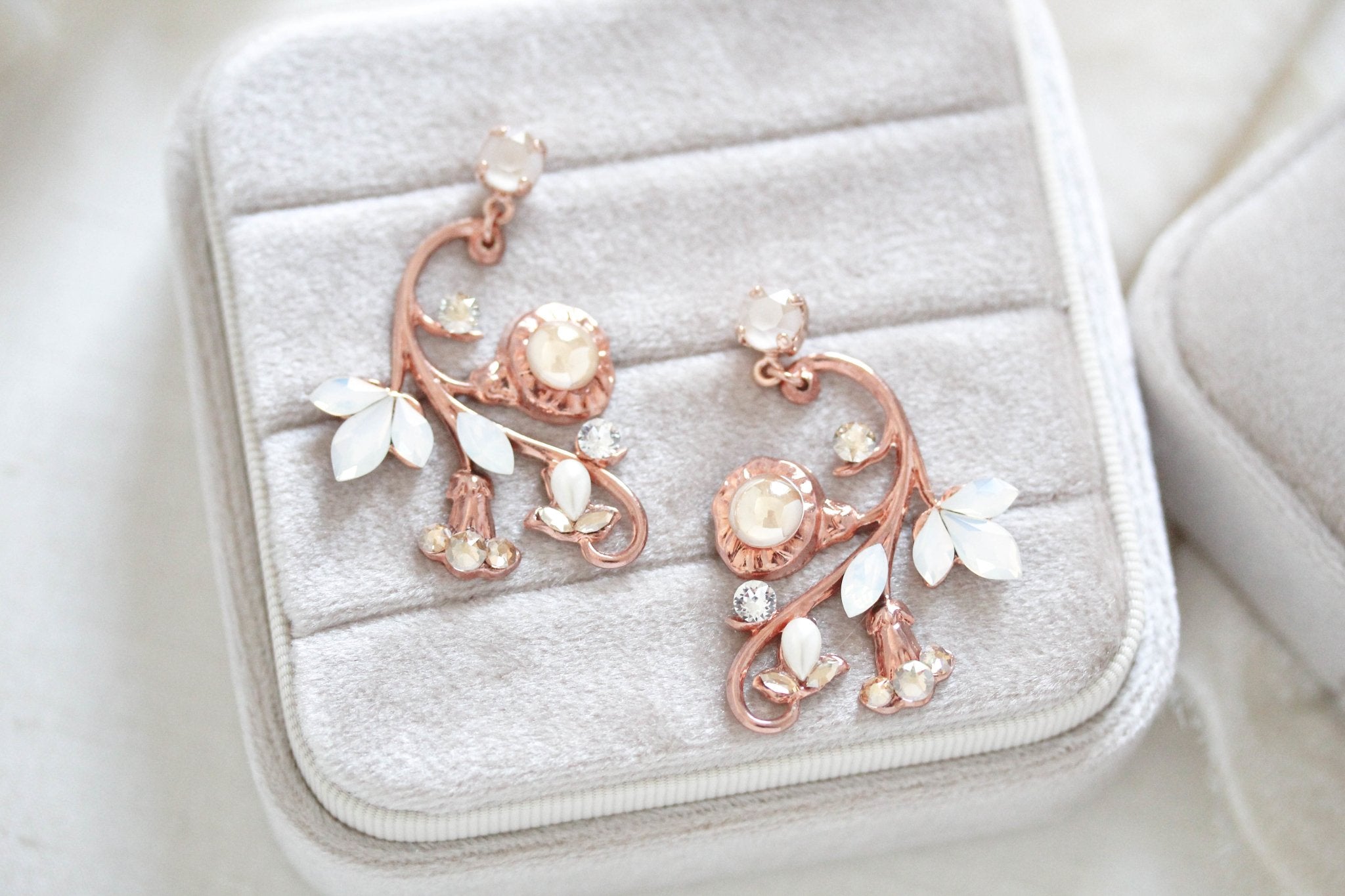 Rose gold crystal bridal earrings - REMI - Treasures by Agnes