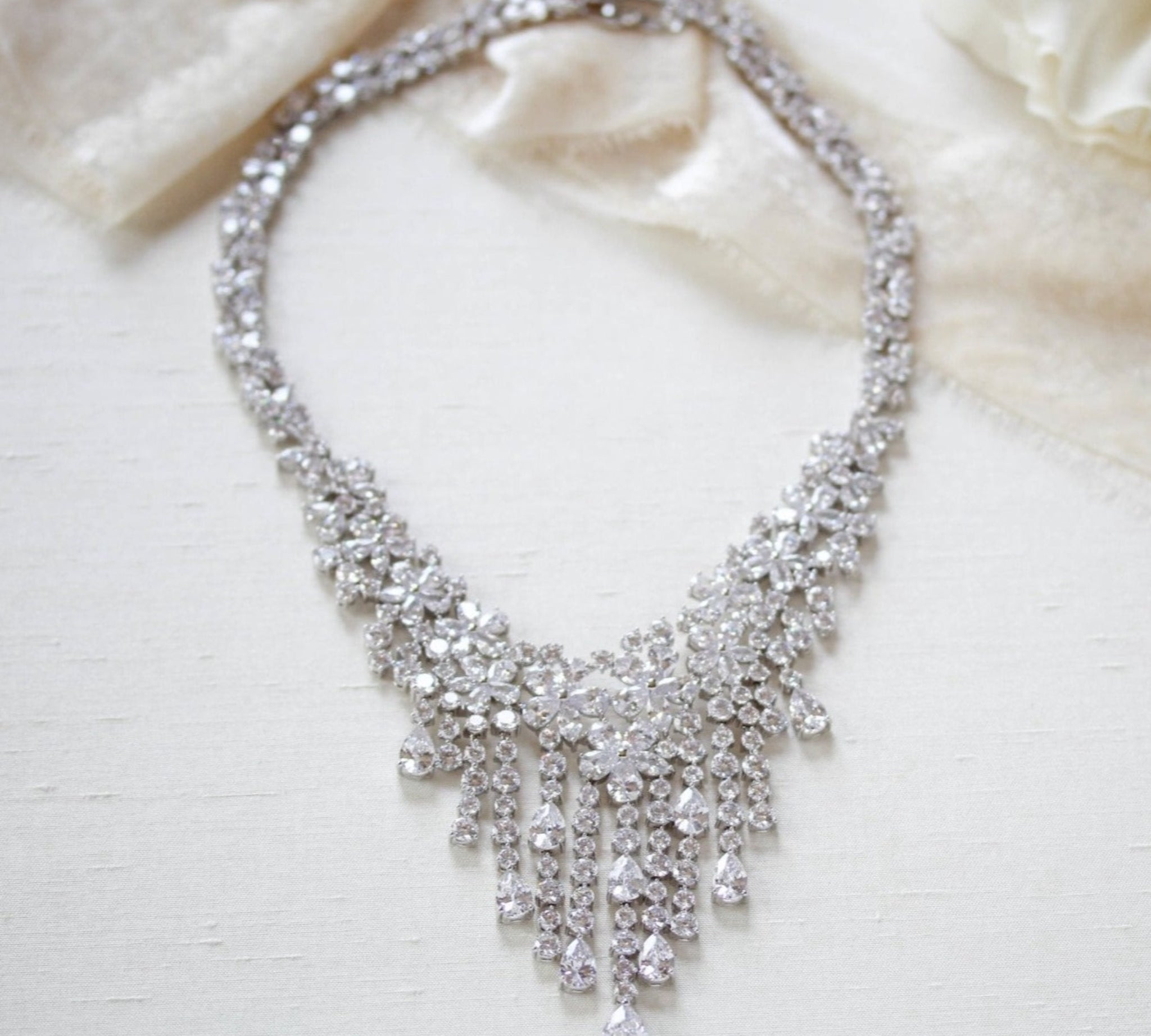 statement bridal necklace in floral design - ASTRID - Treasures by Agnes