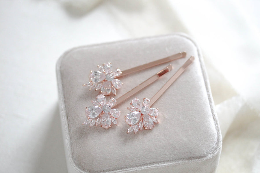 Rose gold floral bridal hair pins - EMILIA - Treasures by Agnes