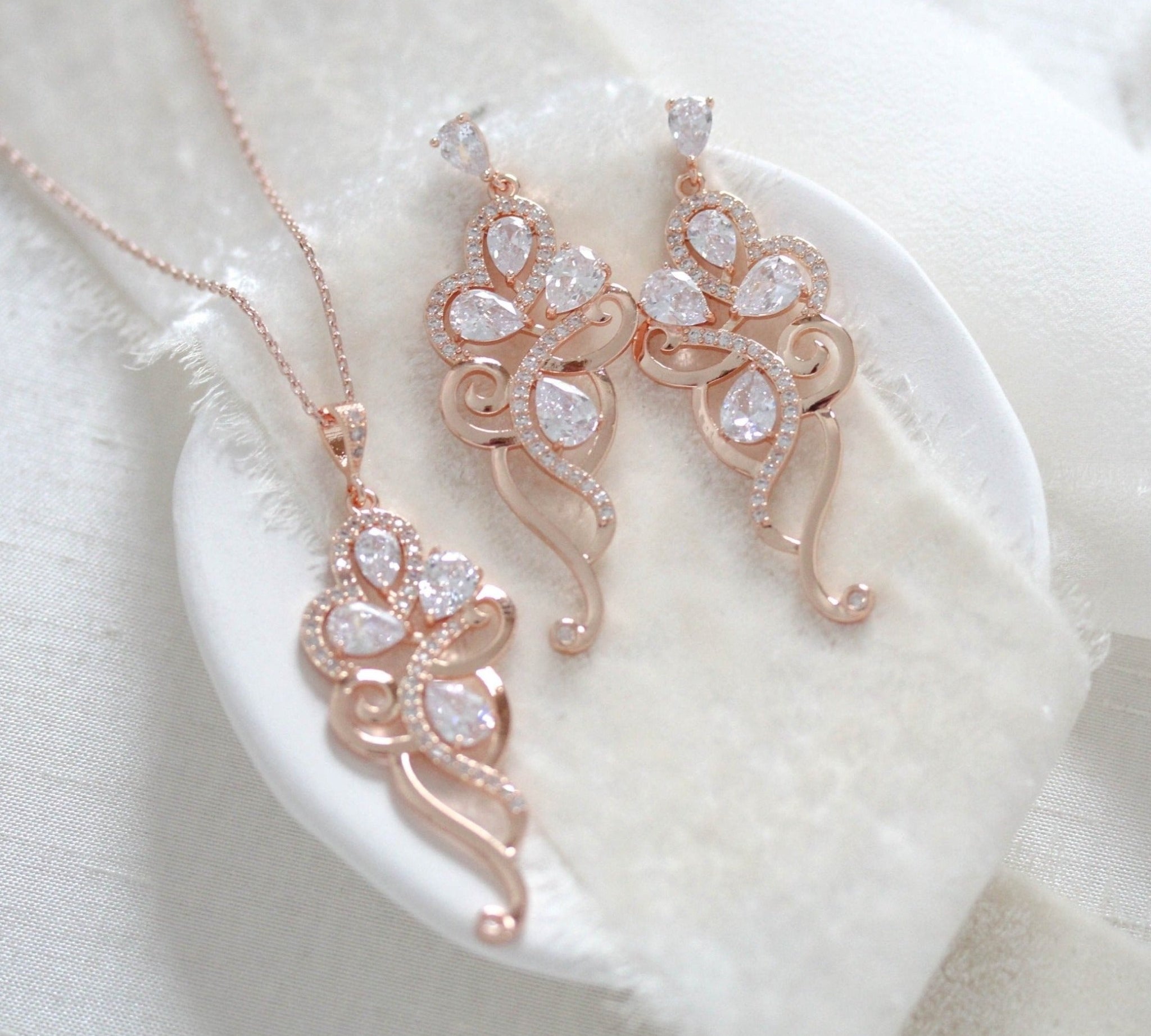 Rose gold necklace and earrings for bride - FINLEY - Treasures by Agnes