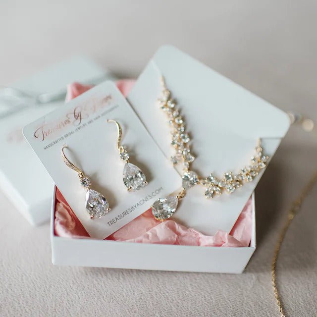 Rose gold teardrop bridal or bridesmaid earrings - PEYTON - Treasures by Agnes