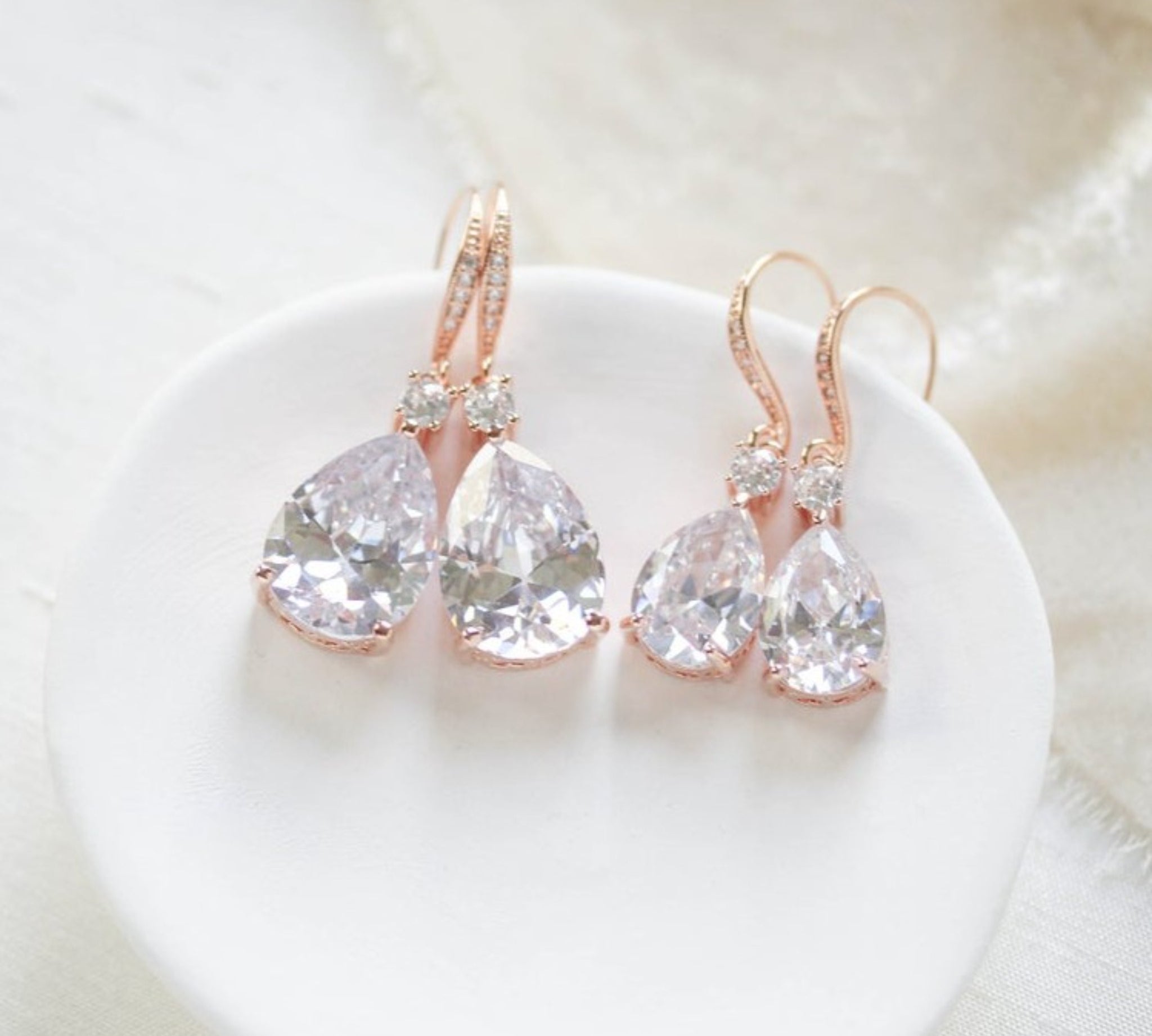 Rose gold teardrop bridal or bridesmaid earrings - PEYTON - Treasures by Agnes