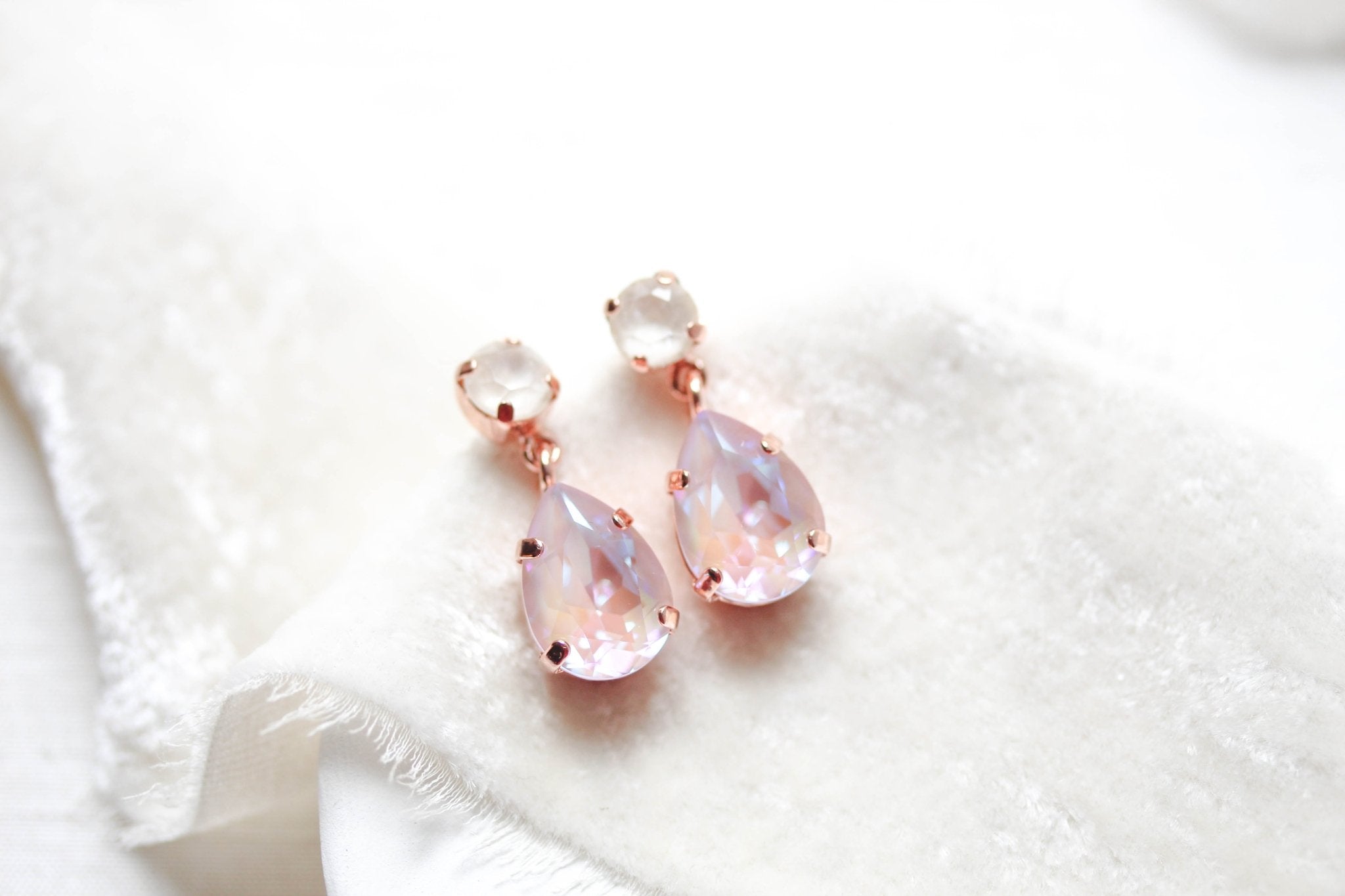 Rose gold teardrop earrings with Dusty pink crystals - PRESLEY - Treasures by Agnes