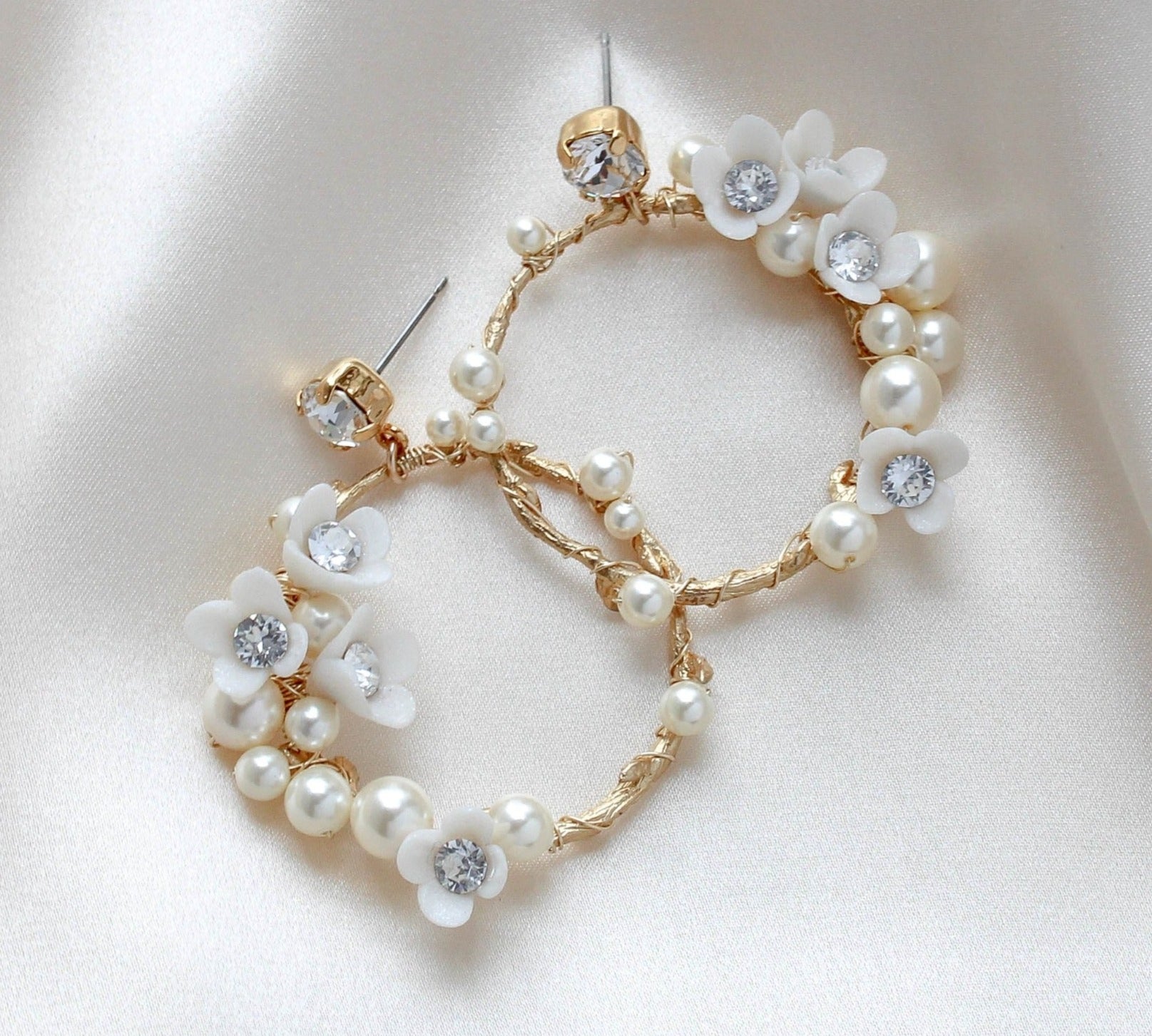 Round Floral hoop Bridal earrings with pearls and crystals - KARA - Treasures by Agnes