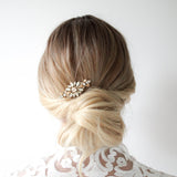 Simple bridal hair comb with Austrian crystals - THEODORA - Treasures by Agnes