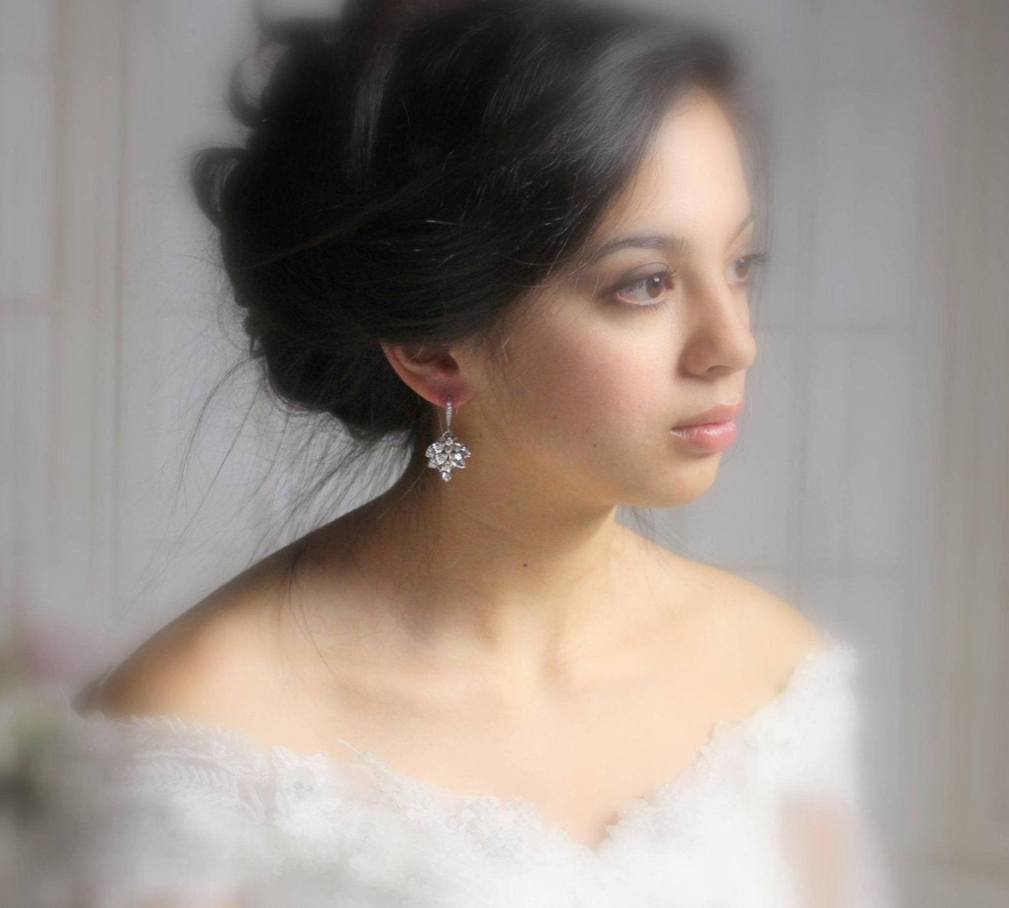 Simple Dangle Bridal earrings - PHOEBE - Treasures by Agnes