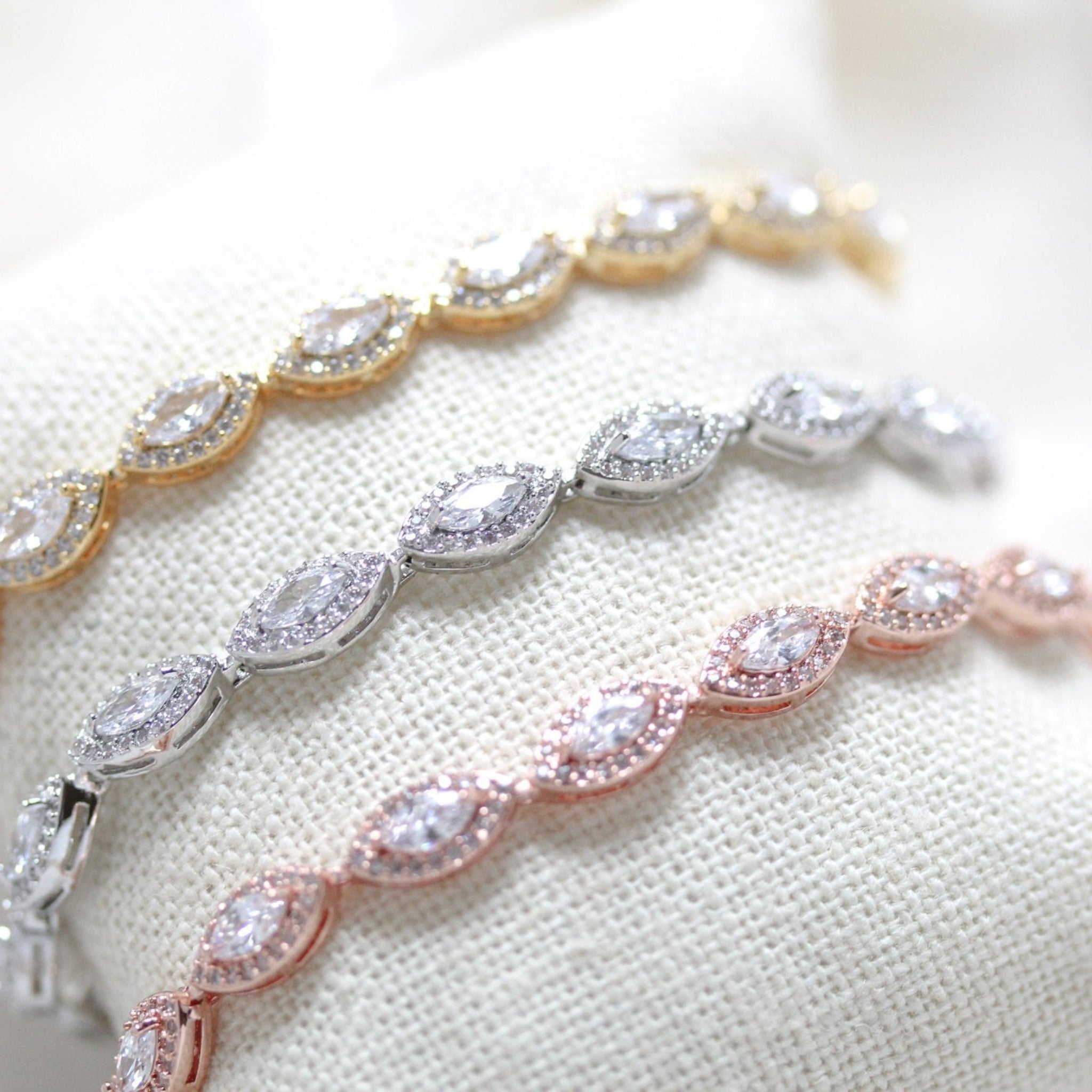 Simple Rose gold bridal Bracelet - SCARLETT - Treasures by Agnes