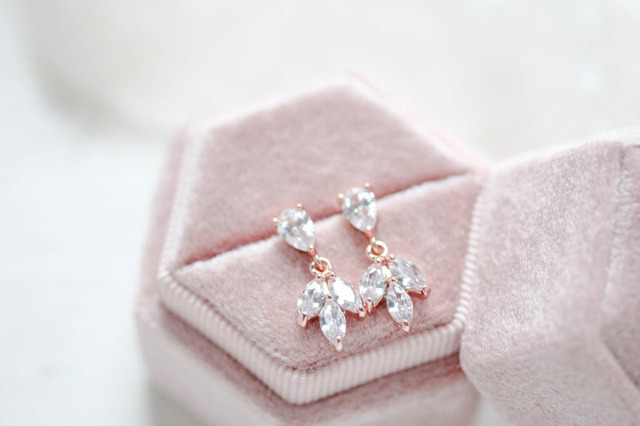 Simple rose gold bridal necklace and earrings set - LAUREN - Treasures by Agnes