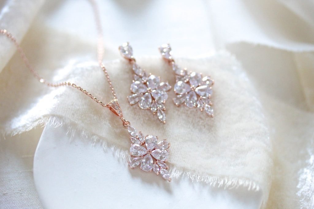 Simple rose gold bridal or bridesmaid jewelry set - SUMMER - Treasures by Agnes