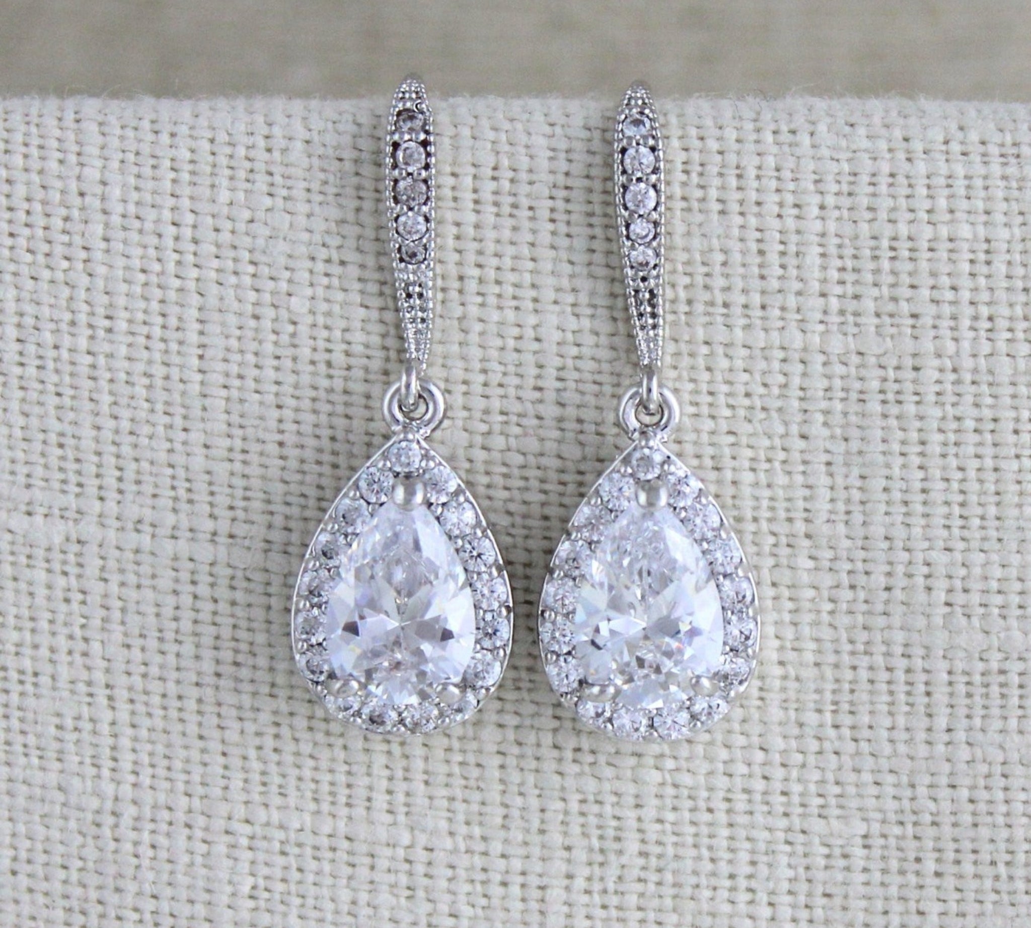 Simple rose gold crystal drop bridal earrings - NORAH - Treasures by Agnes