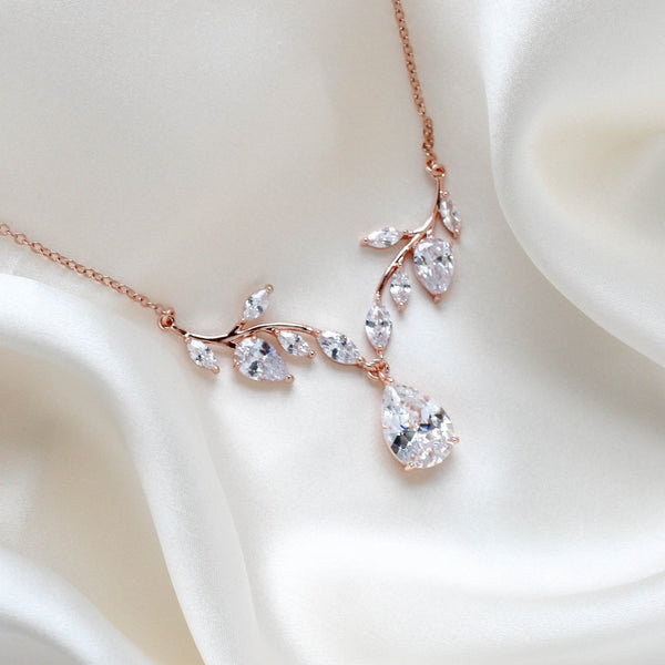 Simple rose gold cubic zirconia bridal necklace - APRILLE - Treasures by Agnes