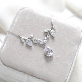 Simple rose gold cubic zirconia bridal necklace - APRILLE - Treasures by Agnes